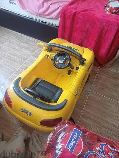سياره اطفال