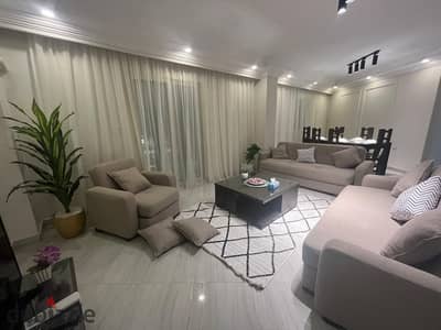 متاح شقه مفروشه في المهندسين لمده لا تقل عن سنه
