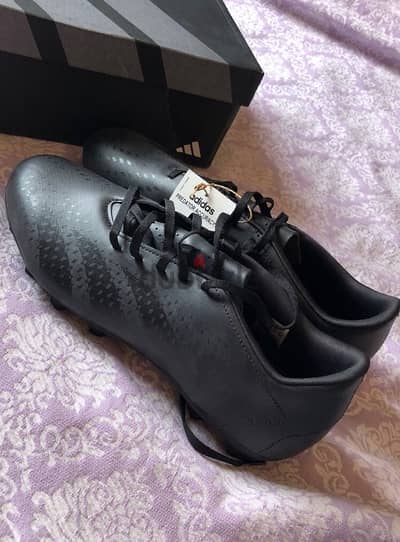 adidas stars original size 45.5 اديدس رياضي