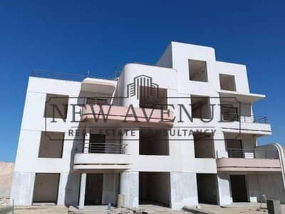 شاليه فندقي للبيع بموقع متميز بحري بفيو علي البحر متشطب بالتكييفات  في جون رأس الحكمة بالساحل الشمالي - سوديك - June Ras Al Hekma North Coast by Sodic