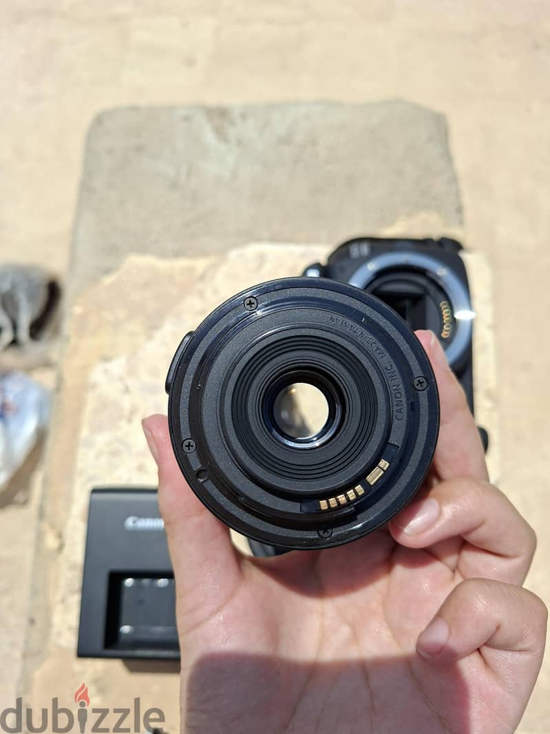 canon 2000 D 1