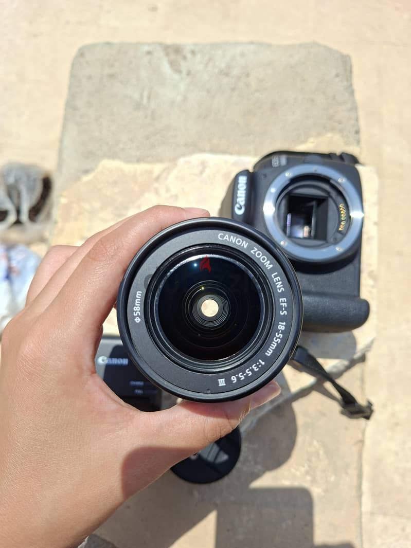 canon 2000 D 2