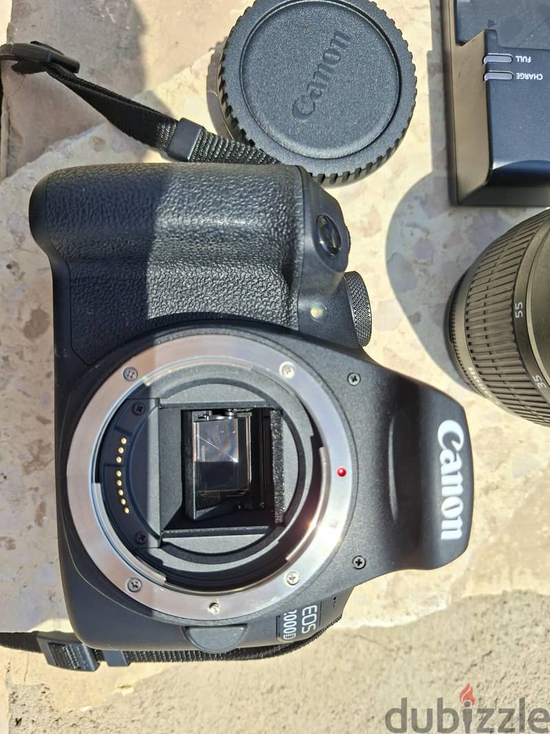 canon 2000 D 6
