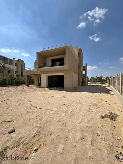 Standalone villa in a very prime location in The Crown by Palm Hills, next to Golf Views