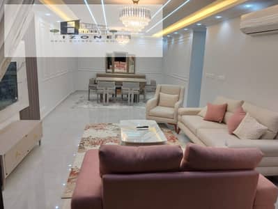 شقة للبيع مفروشة بالكامل في كمبوند أزاد AZAD New Cairo 177 متر 3 غرف نوم 3 حمامات موقع مميز
