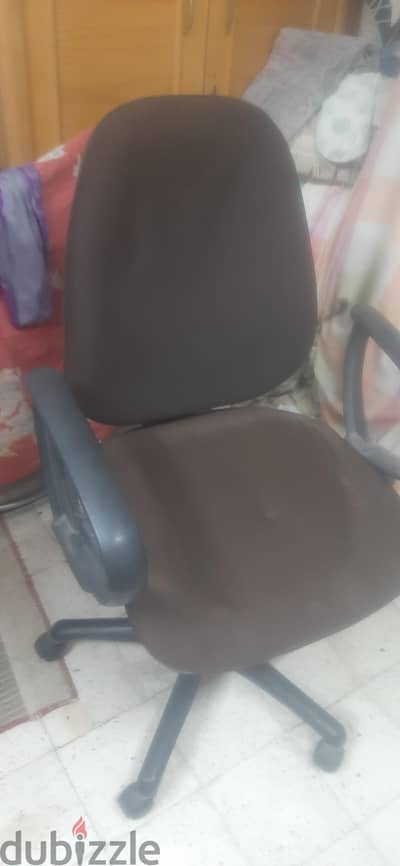 كرسى مكتب مكنه قلاب مستور عالى الجوده