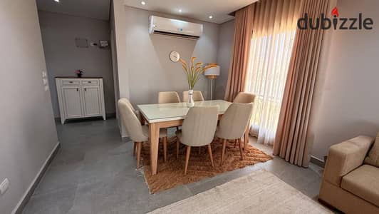 شقه للايجار المفروش 167م اول استخدام بكمبوند village west الشيخ زايد