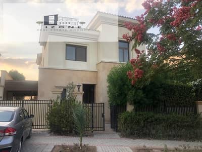 فيلا مستقلة للإيجار في أب تاون كايرو ترانسيا Uptown Cairo Transia New Cairo 232 متر مباني و448 متر أرض 4 غرف نوم وغرفة مربية