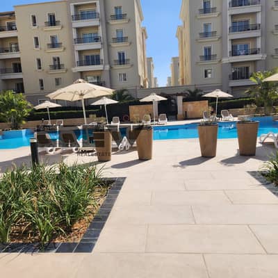 شقة   أول سكن  للإيجار في ميفيدا بوليفارد | 215 متر | إطلالة مباشرة على حمام السباحة