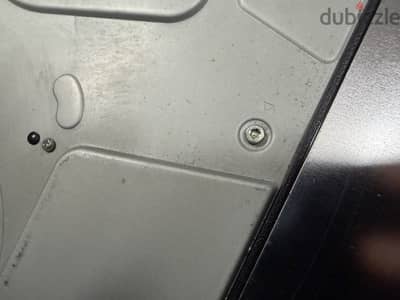 Ps4 مستعمل ونظيف الحمدلله ومعاه ٤ دراعات ومروحه تبريد بها شاحن
