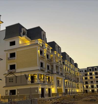 اي فيلا روف بالتقسيط 240م + 50م روف موقع متميز ماونتن فيو اى سيتي Mountain view i city