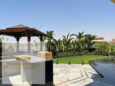 Ready to Move Villa for Sale Ultra Super Lux Finish 400 sqm Direct Landscape View Prime Location Hyde Park New Cairo Cash Discount