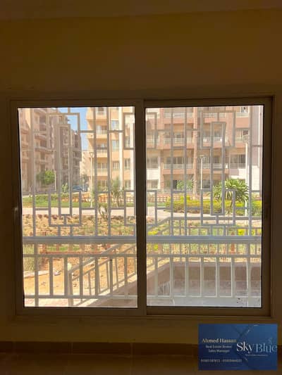 For rent, a 170 sqm apartment on the ground floor in Garden Compound Wissal