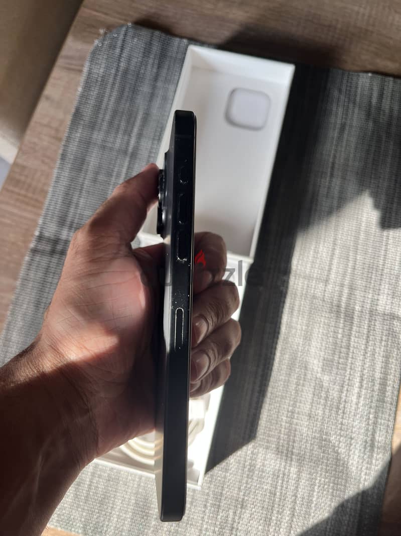 Apple - iPhone 15 Pro Max 7