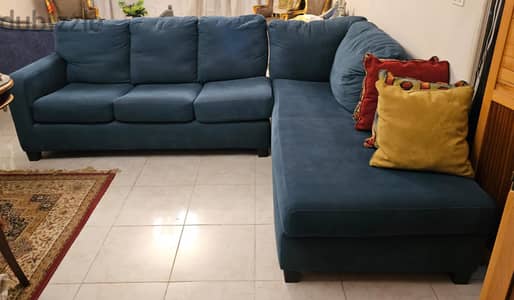 أنتريه ركنة من In and out بحالة جيدة جدا