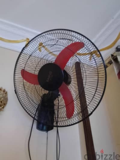 مروحة حائط