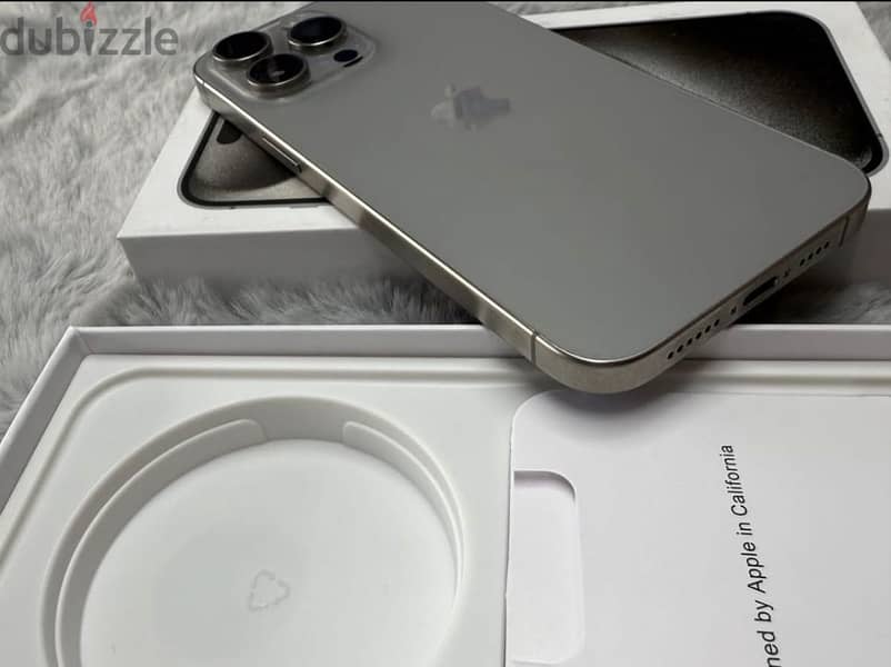 Apple - iPhone 15 Pro Max 3