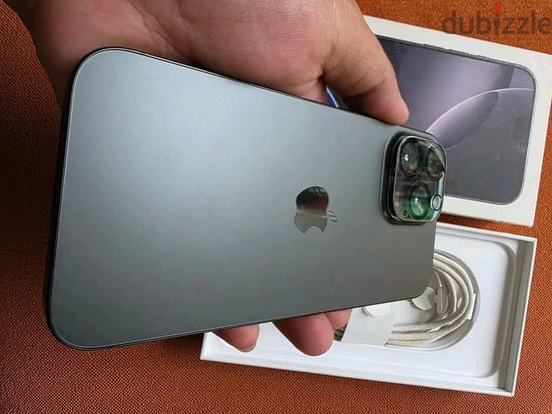 Apple - iPhone 16 Pro Max 5