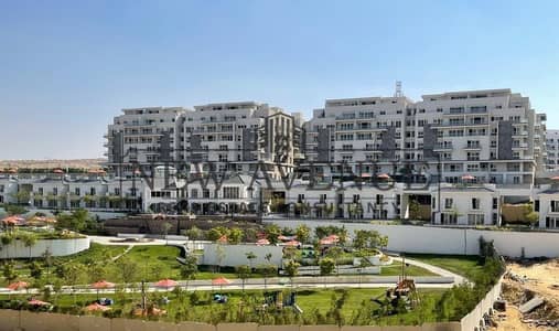 Prime Apartment ready to move with Garden in Mountain View iCity new cairo