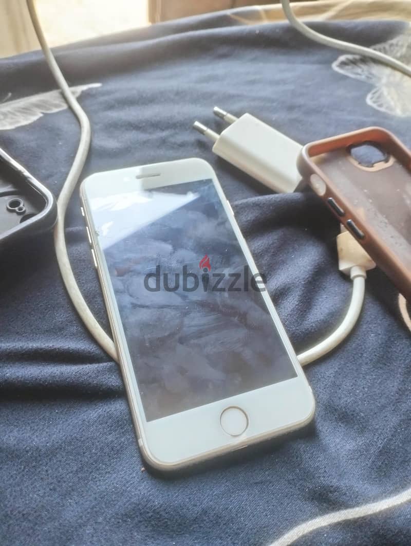 آبل - آيفون 7 9