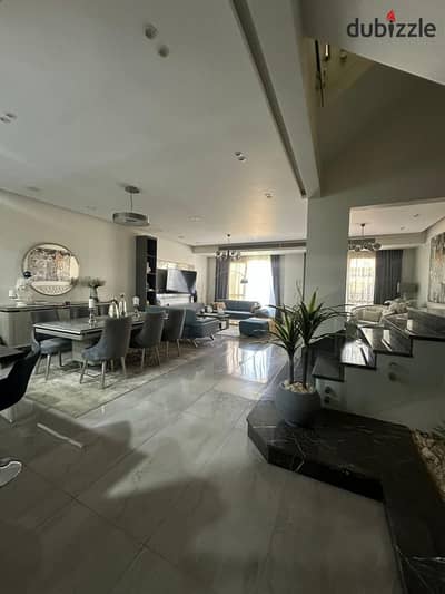 فيلا للبيع في كمبوند الباتيو 5 ايست  الشروق