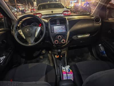Nissan Sunny 2022