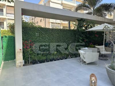 شقة مميزة بحديقة للبيع في ليك فيو ريزيدنس 1 – تشطيب كامل