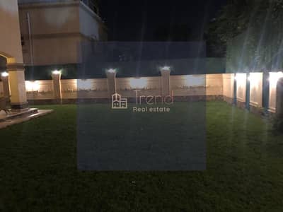 لراغبي الفخامة والاستيل الكلاسيكي. . فيلا مستقلة للبيع بقلب الرحاب بجوار النادي 