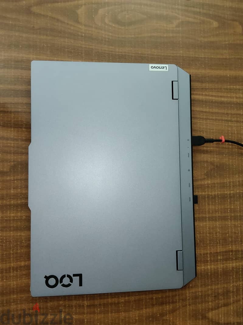 Lenovo LOQ 11