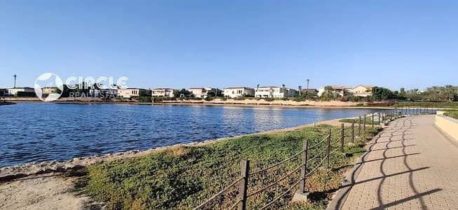 مفروش بالكامل شاليه ٣٦٥م للإيجار في قرية مراسي مارينا Marassi Marina الساحل الشمالي بالقرب من العلمين