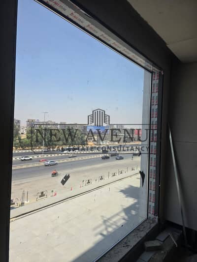 مكتب متشطب و جاهز للايجار في park st  بالتجمع الخامس