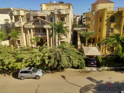 شقة أرضي بحديقة للبيع في الحي الثاني غرب – 195م + 20م جاردن – استلام فوري