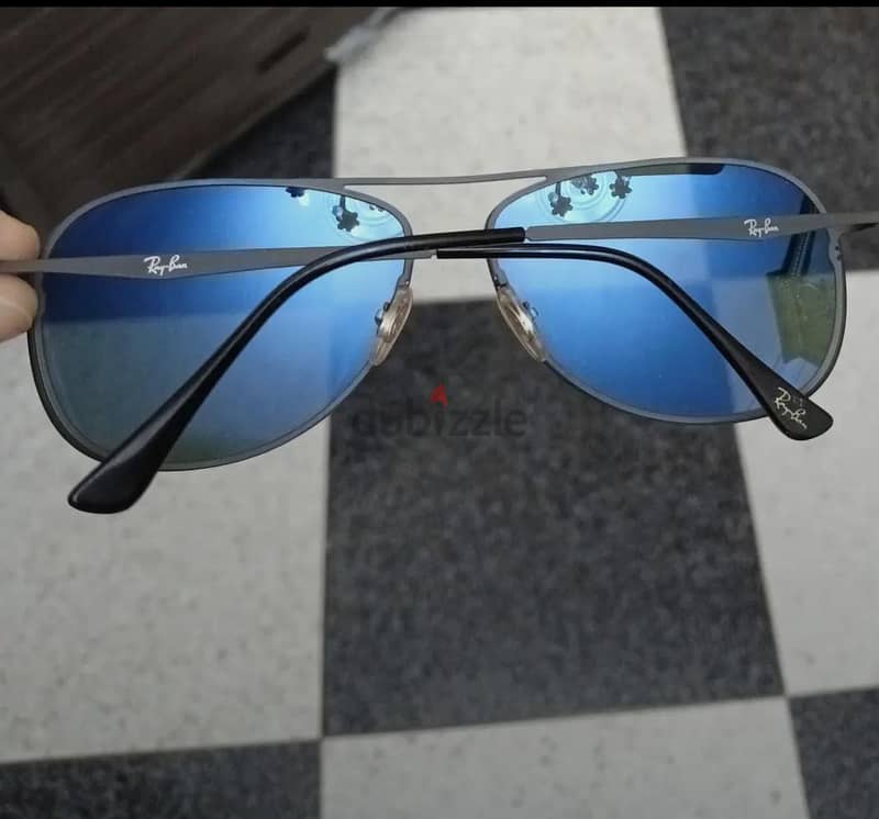 RAY. BAN 2