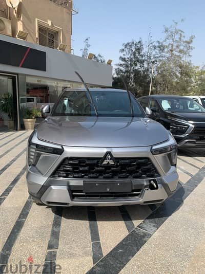 ميتسوبيشي آوتلاندر 2027 PREMIUM