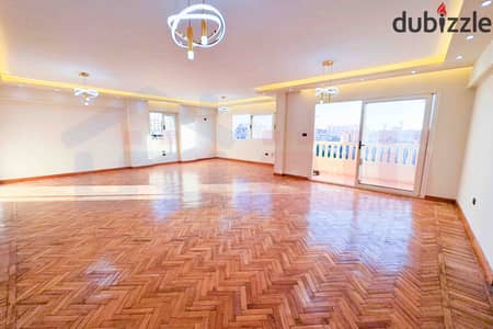 Apartment for sale, 215 sq m, Azarita (completely open views - overlooking the Library of Alexandria and the sea)
