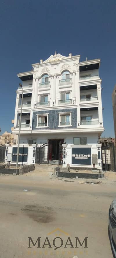 New Narges – Prime Location    Directly on Talaat Harb Axis  Just steps away from the German University in Cairo (GUC)  Directly opposite Diplomats