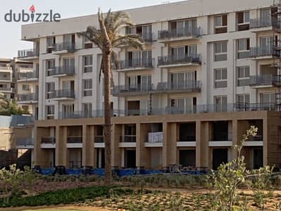 شقة بموقع مميز للبيع في أب تاون كايرو إعمار متشطبة بالتكييفات Uptown Cairo Emaar