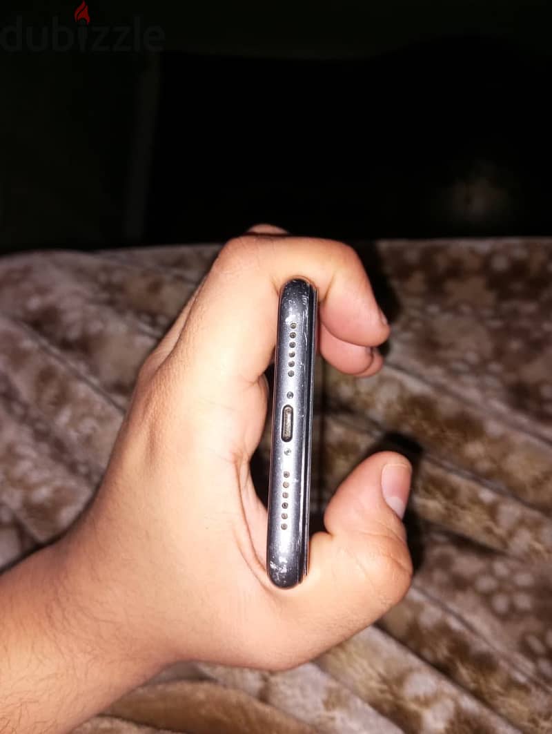 Apple - iPhone 11 1