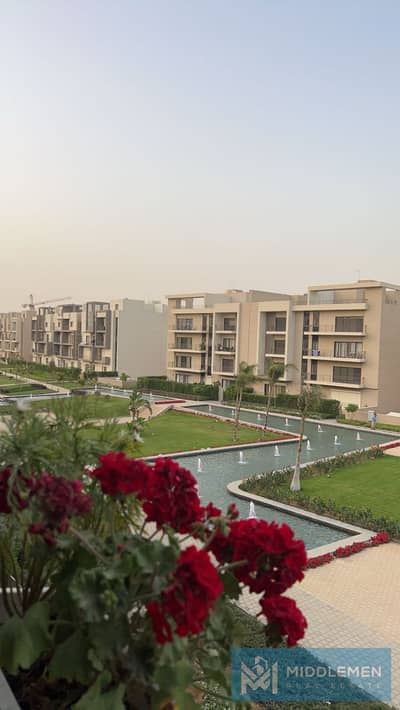 Apartment 168m 3beds Fully finished+Acs Ready To Move Prime Location View Landscape and lagoon Fifth Square Almarasem New Cairo