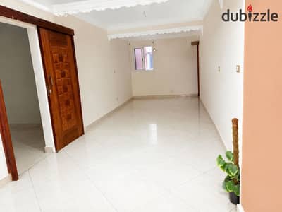 وحدة سكنية مميزة للايجار قانون جديد في الابرهيمية(شارع تانيس)