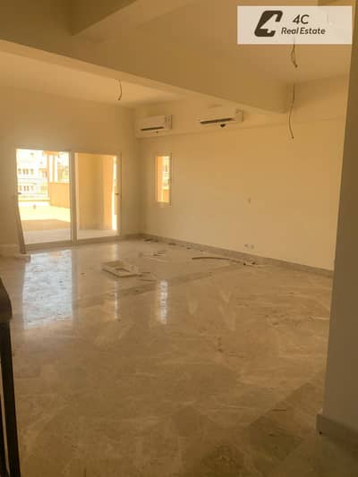 فيلا متشطبة بالكامل للبيع في اعمار - ابتاون كايرو علي تابة عالية Emaar Uptown | استلام فورى