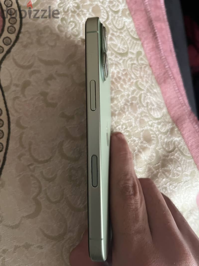 Apple - iPhone 17 2