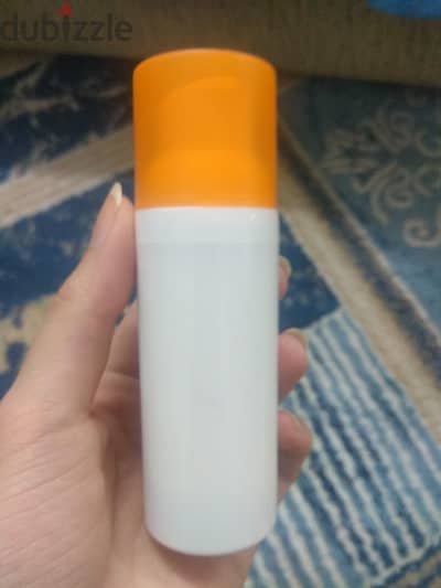 علب مستحضرات تجميل ٥٠ ملي