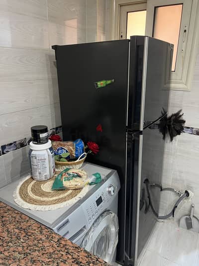 ثلاجه شارب موديل SJ-48C
