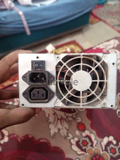 باور سبلاي 650w بحالة جيدة جدا