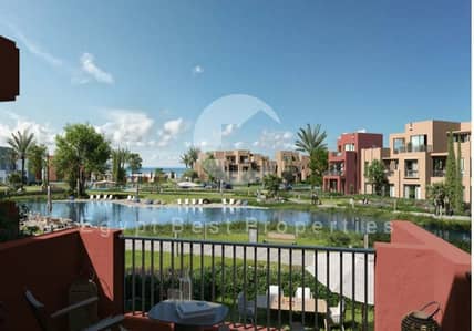شاليه في الصف الأول بإطلالة مزدوجة، مع دفعة أولى 5% فقط، وخصم 30%، عرض لفترة محدودة