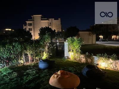 للبيع – شقة أرضي بجاردن في كمبوند Stone Residence | التجمع الخامس  إذا كنت تبحث عن منزل يجمع بين المساحة الواسعة، التشطيب الفاخر، والموقع المميز داخل
