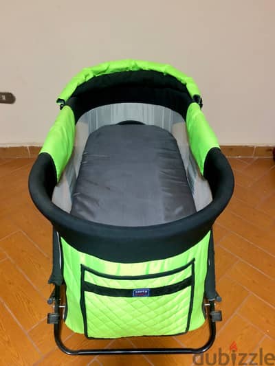 سرير اطفال للبيع