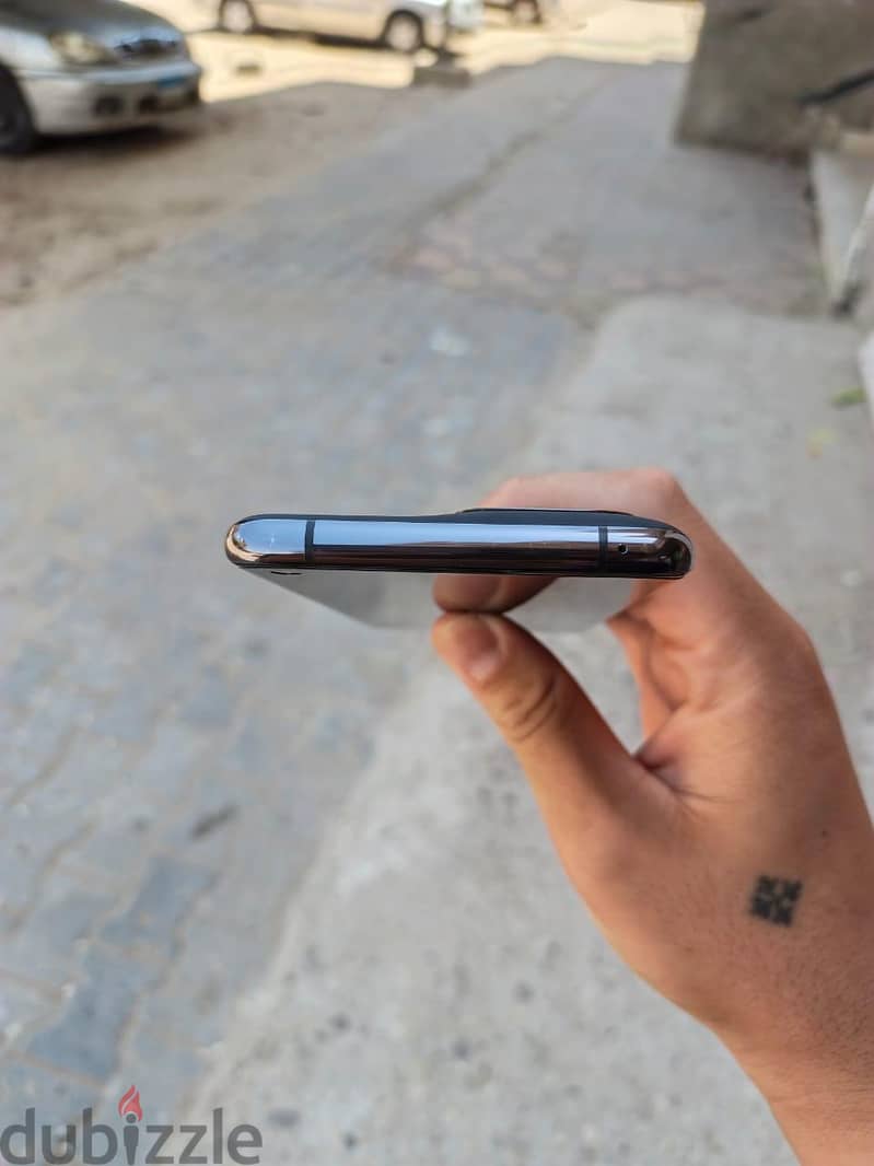OPPO Find X5 2