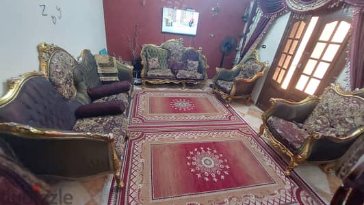 صالون مستعمل بحالة جيدة